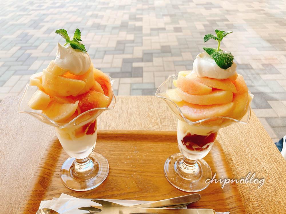MERCI CAKEの桃パフェ